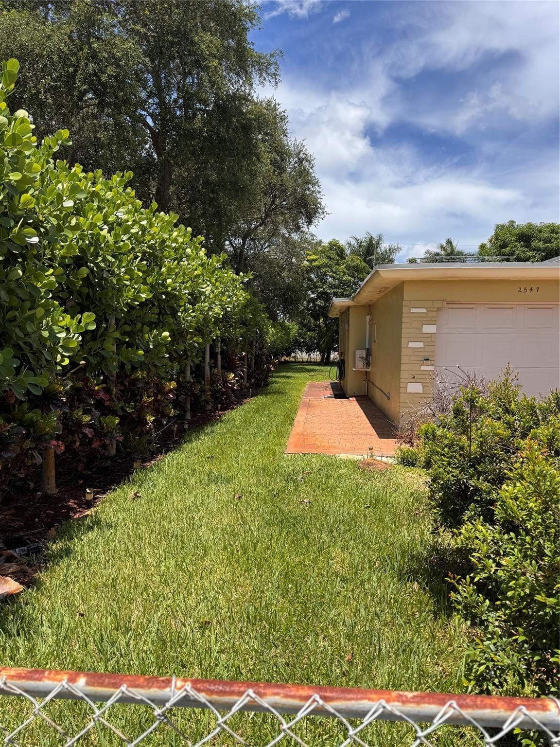 2547 Thomas Street, Hollywood, FL 33020 photo 4