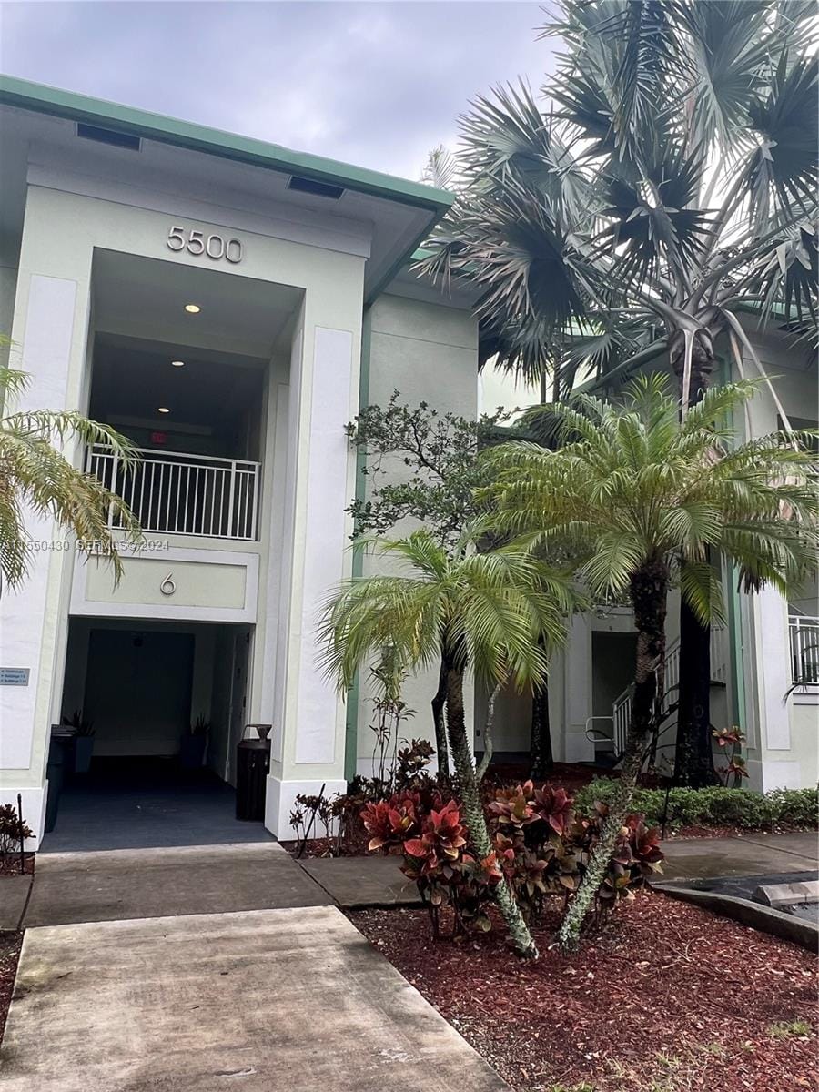 5300 NW 87th Avenue 601, Doral, FL 33178