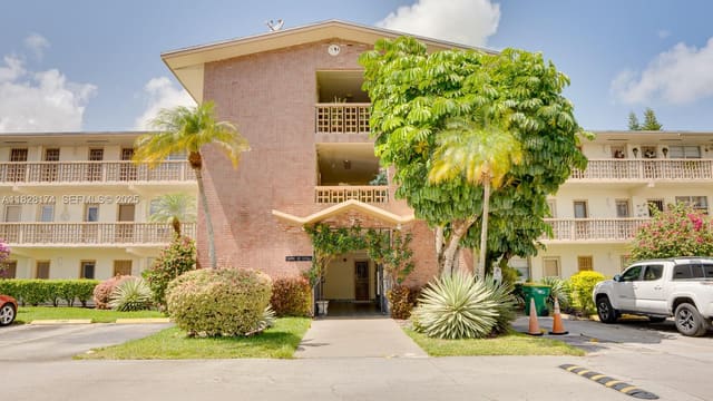16801 NE 13th Avenue 202, sold in Mar Len Gardens No 7 Corp, Miami, FL