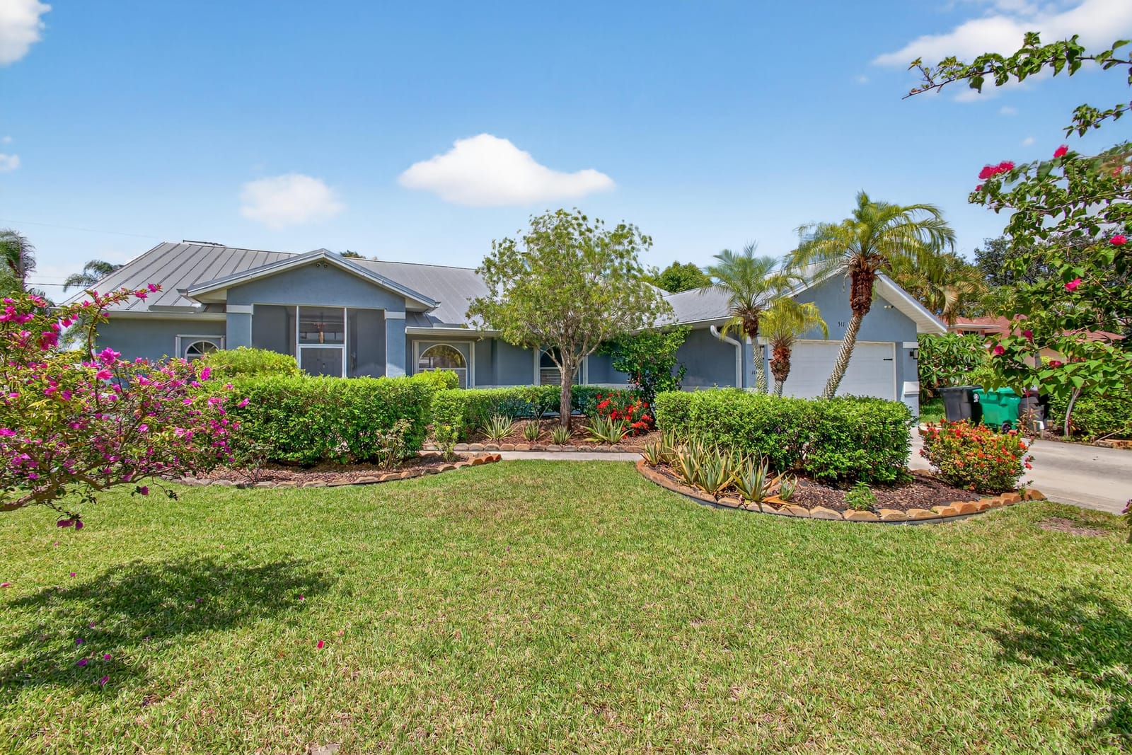 511 SE Berry Avenue, Port St. Lucie, FL 34984