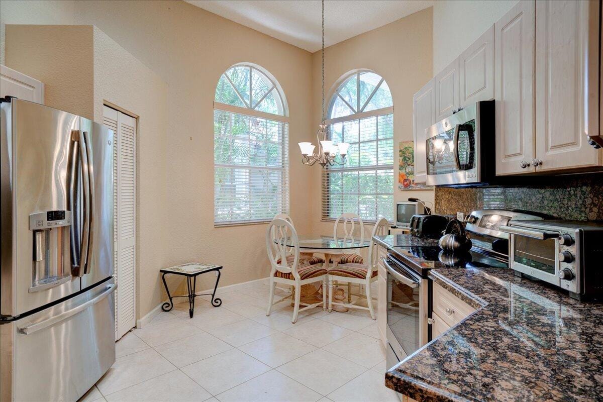 4701 Carlton Golf Drive, Lake Worth, FL 33449 photo 14
