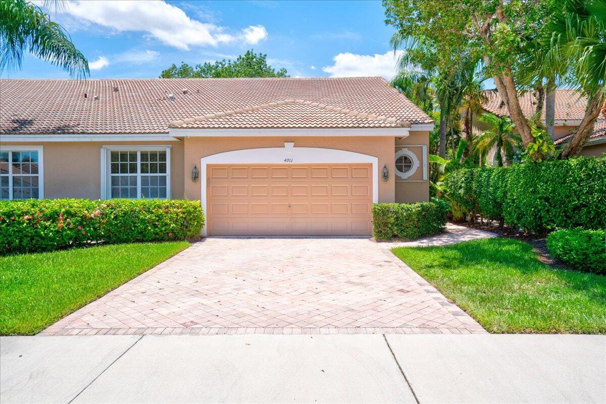 4701 Carlton Golf Drive — photo 3