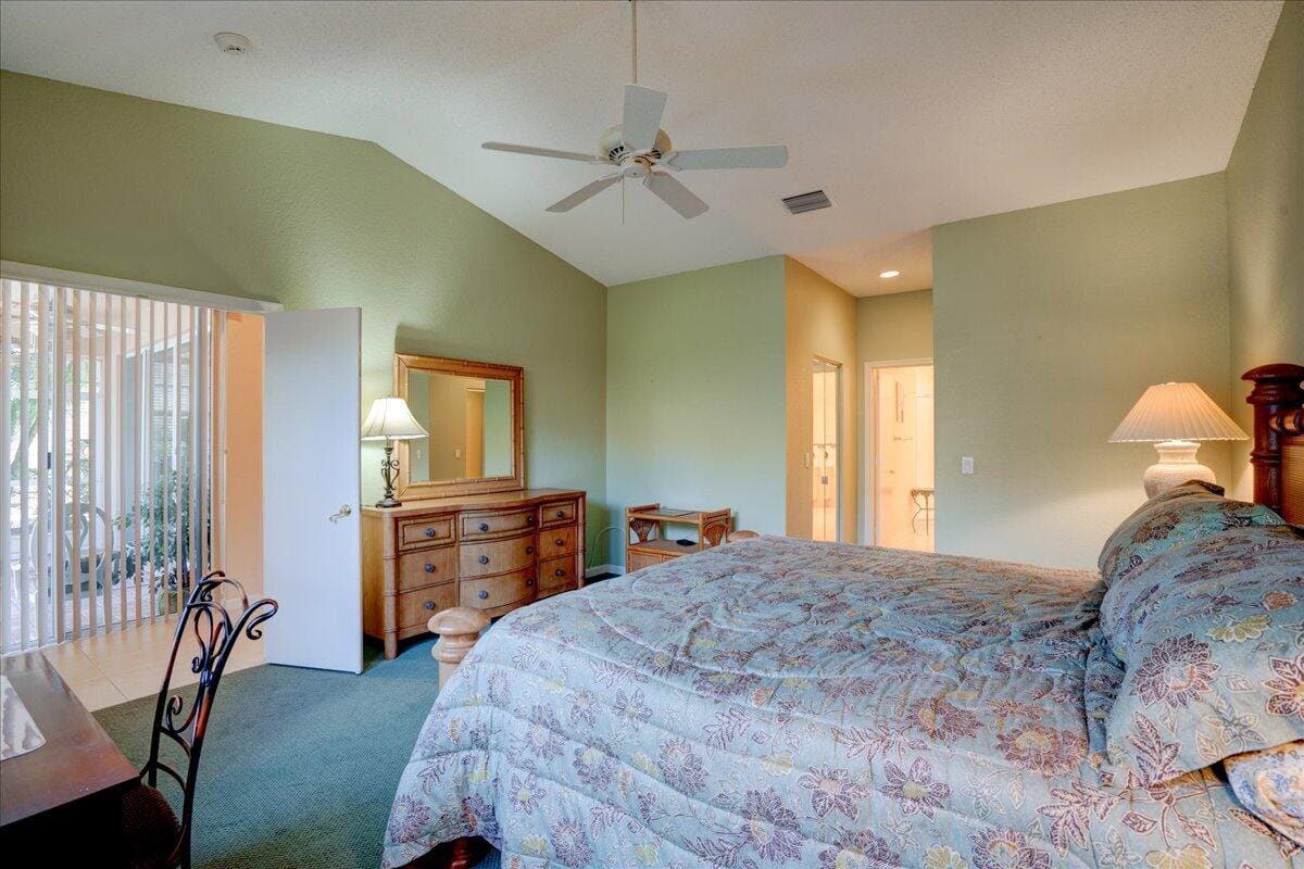 4701 Carlton Golf Drive, Lake Worth, FL 33449 photo 24