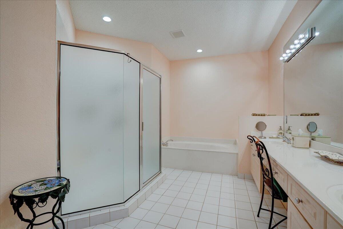 4701 Carlton Golf Drive, Lake Worth, FL 33449 photo 27