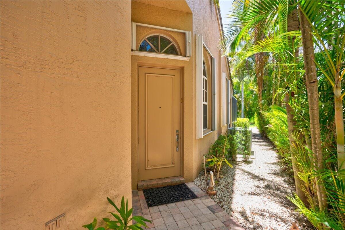 4701 Carlton Golf Drive — photo 5