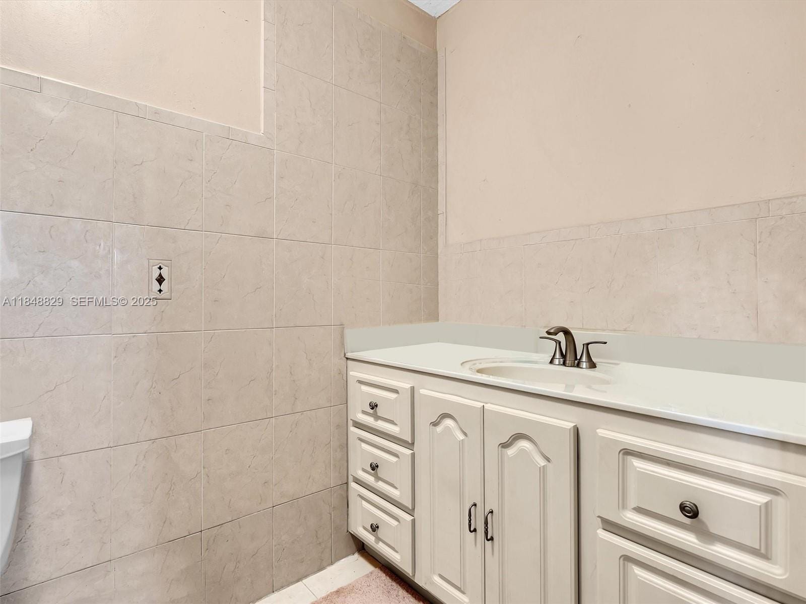 17175 NE 21st Avenue, North Miami Beach, FL 33162 photo 29