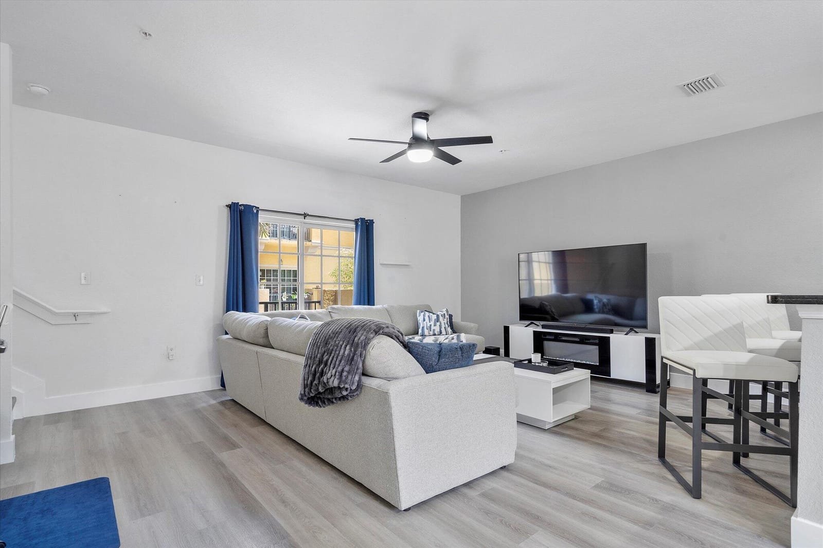 2536 SW 14th Avenue 1102 — photo 3