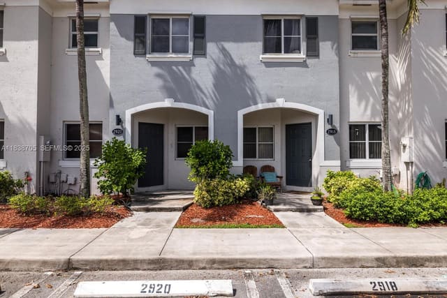 2920 SE 15thter, Homestead, FL 33035