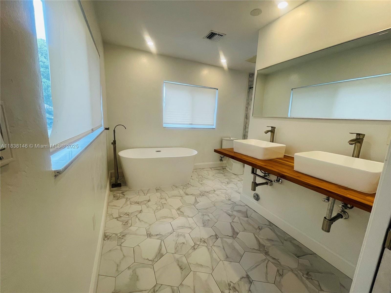 1930 NE 178th Street, North Miami Beach, FL 33162 photo 24