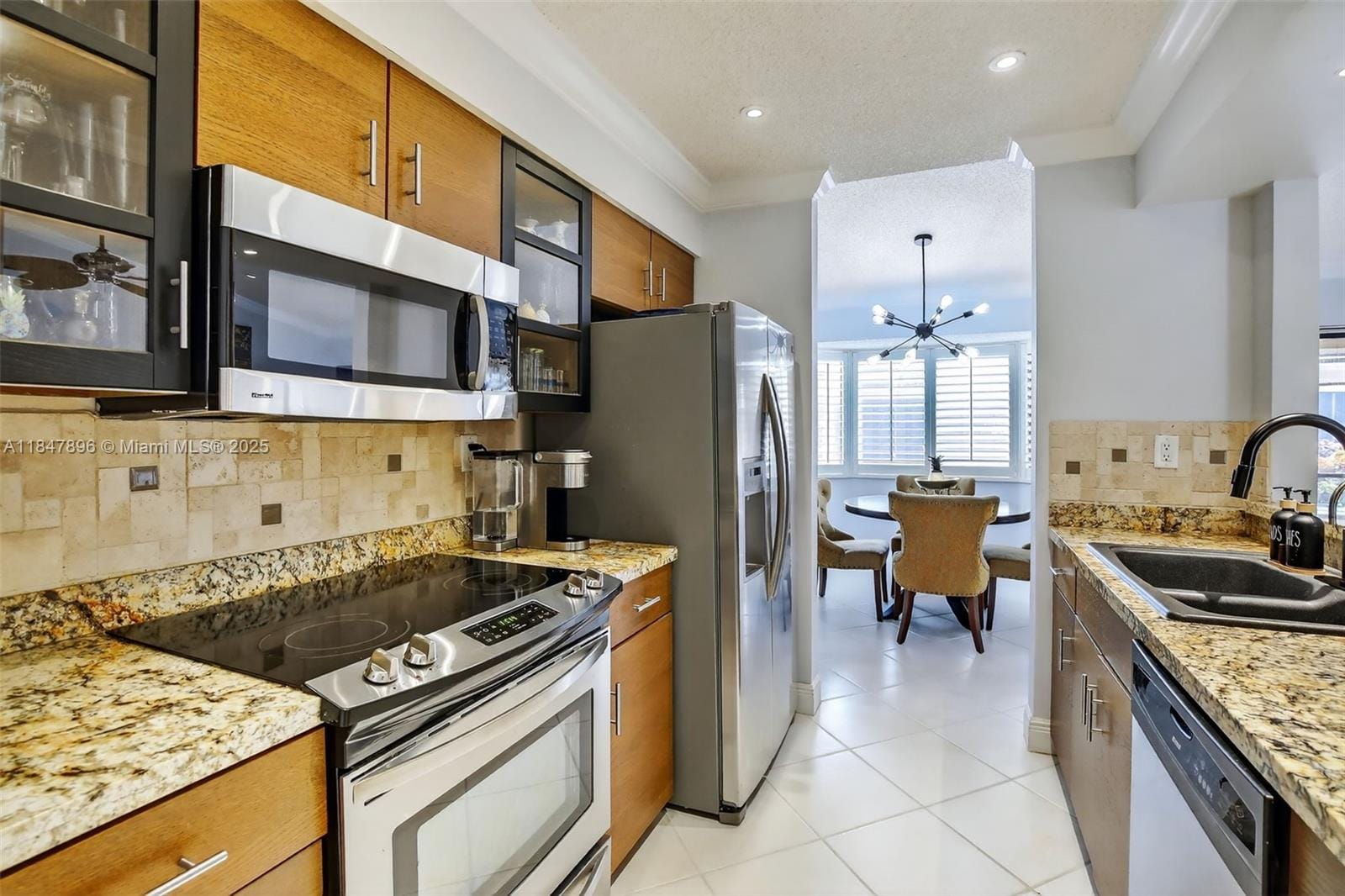 9404 N Chelsea N Drive, Plantation, FL 33324 photo 9