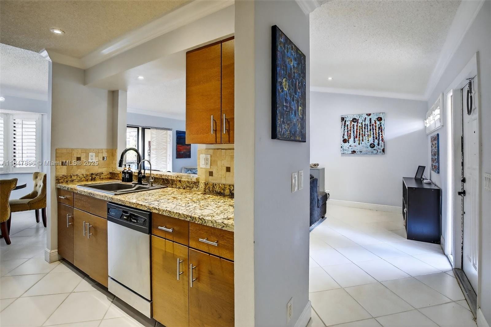 9404 N Chelsea N Drive, Plantation, FL 33324 photo 10