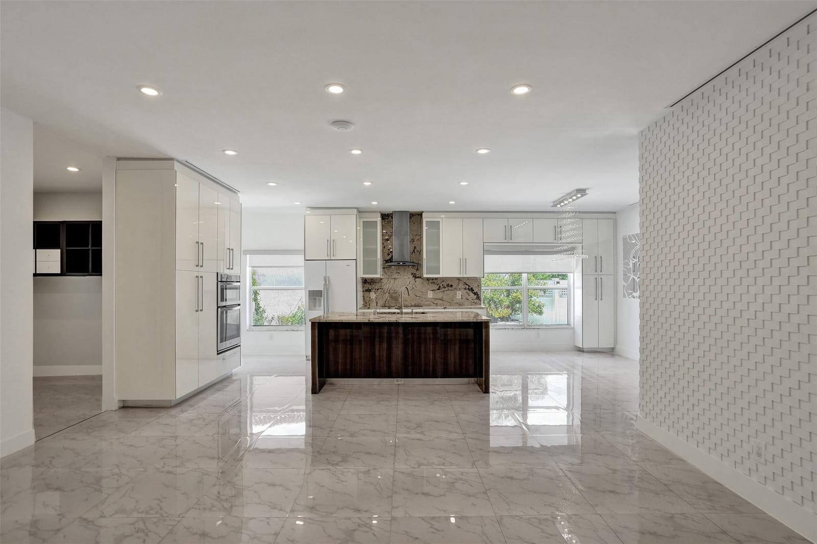 4053 NW 61st Terrace, Coral Springs, FL 33067 photo 13