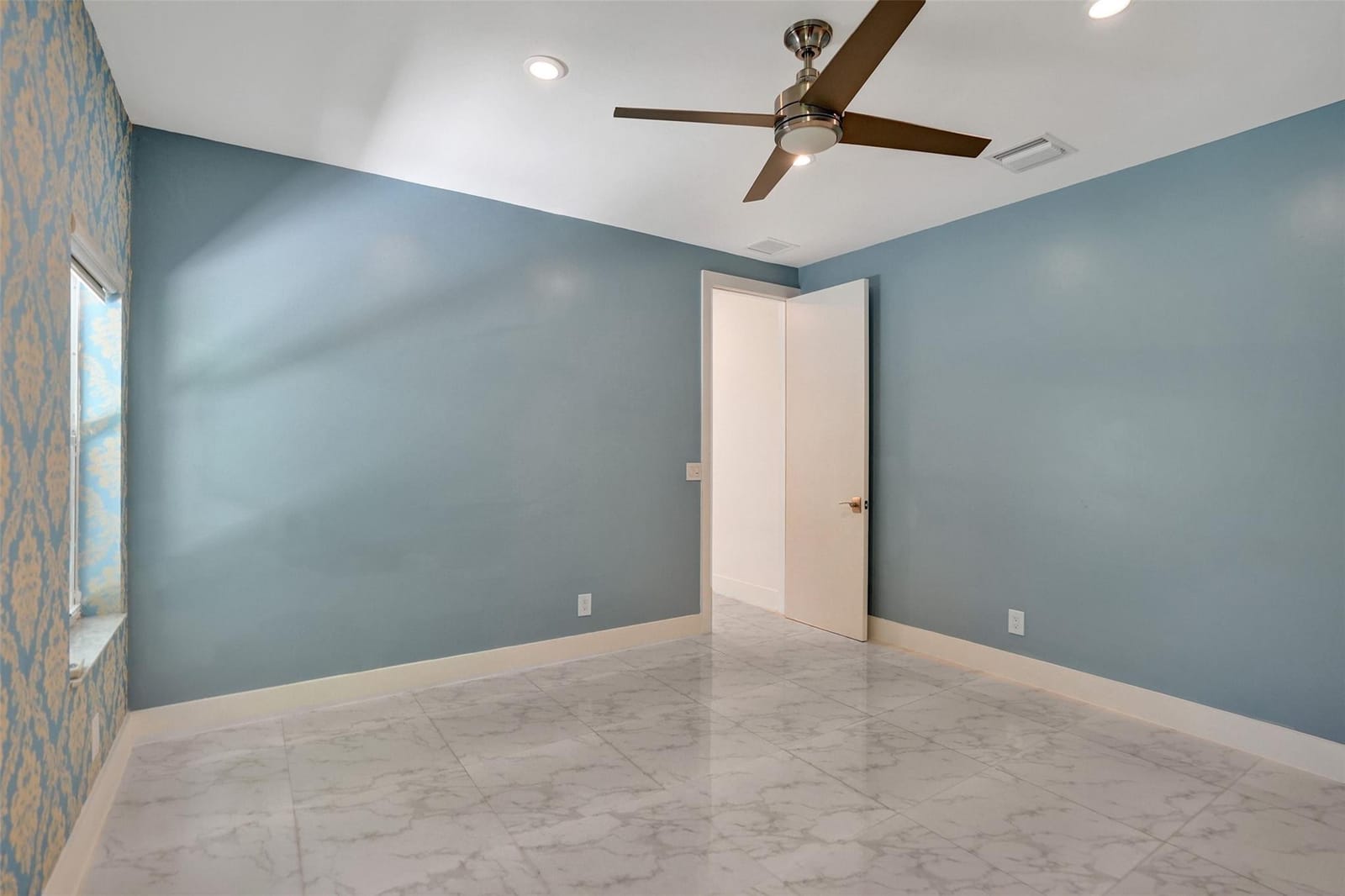 4053 NW 61st Terrace, Coral Springs, FL 33067 photo 23