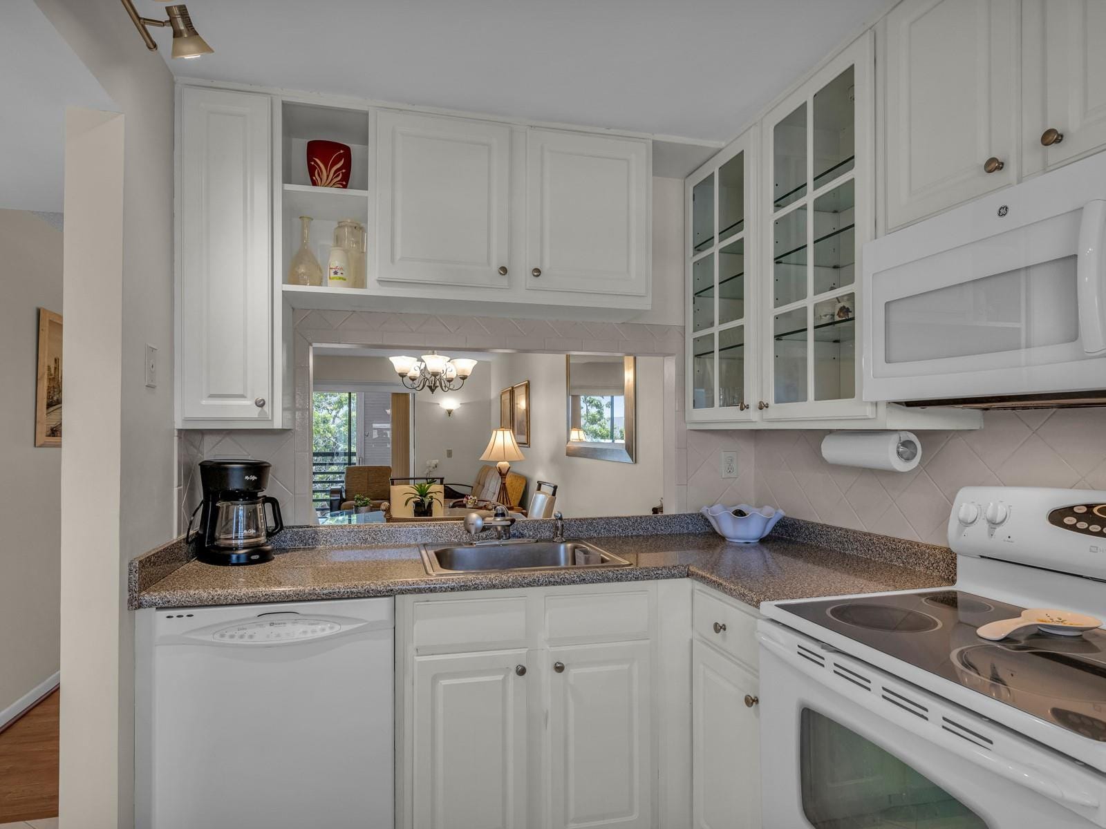 2748 NW 104th Avenue 406 — photo 12