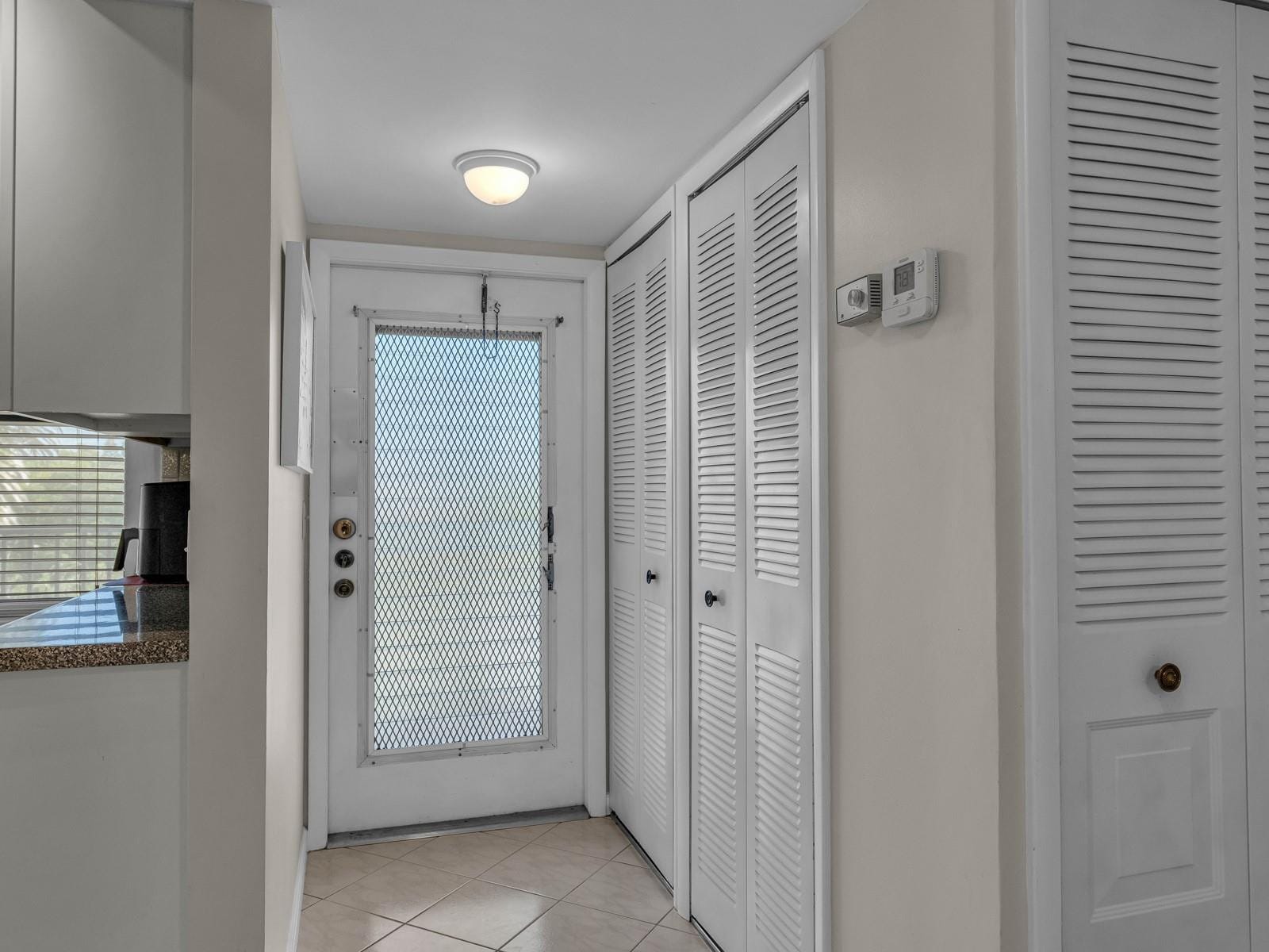 2748 NW 104th Avenue 406 — photo 6