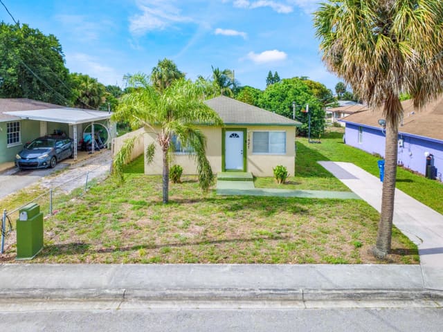 1627 W 26th Court, sold in Davis, Riviera Beach, FL