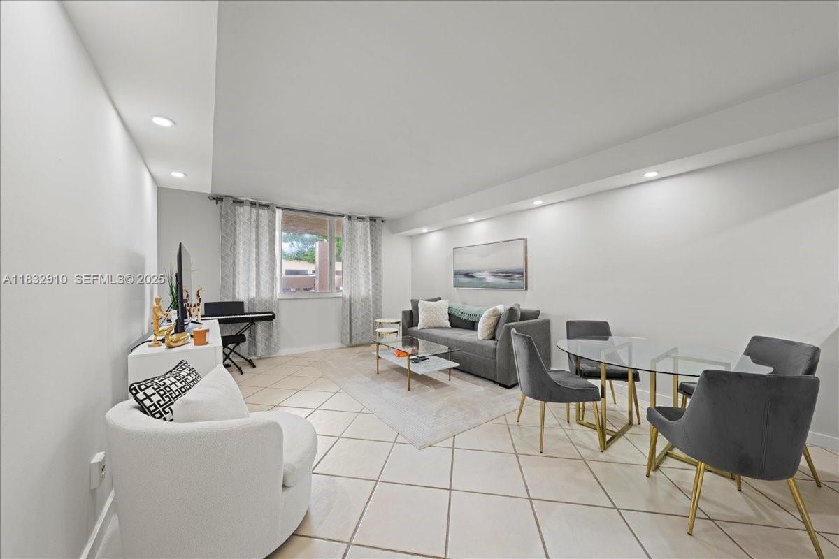 540 Brickell Key Drive 412, Miami, FL 33131, Miami