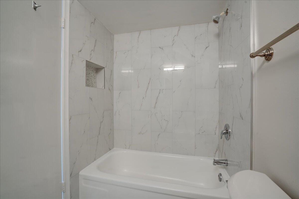 2901 Fiore Way 2040, Delray Beach, FL 33445 photo 18