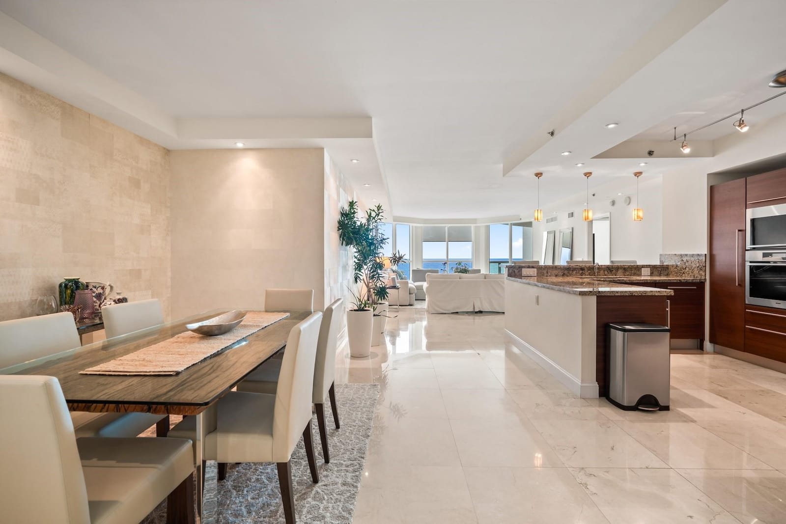 101 S Fort Lauderdale Beach Boulevard 1502 — photo 2