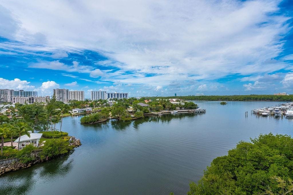 300 Sunny Isles Boulevard 4-1808 — photo 1