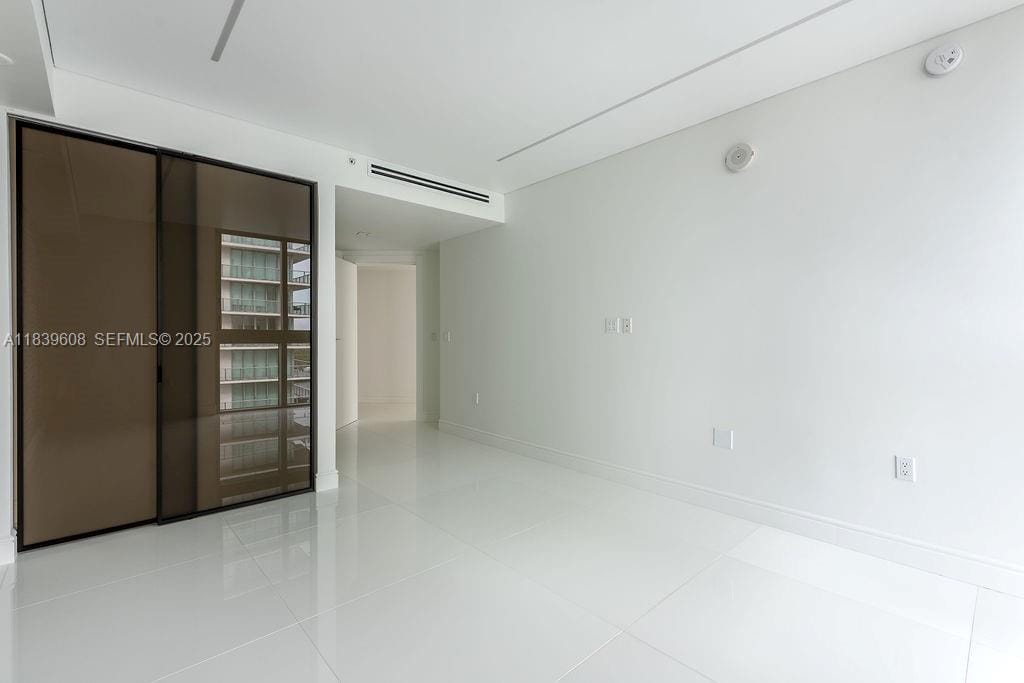 300 Sunny Isles Boulevard 4-1808, Sunny Isles Beach, FL 33160 photo 15
