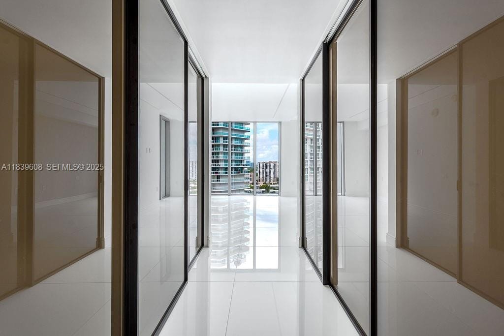 300 Sunny Isles Boulevard 4-1808, Sunny Isles Beach, FL 33160 photo 21