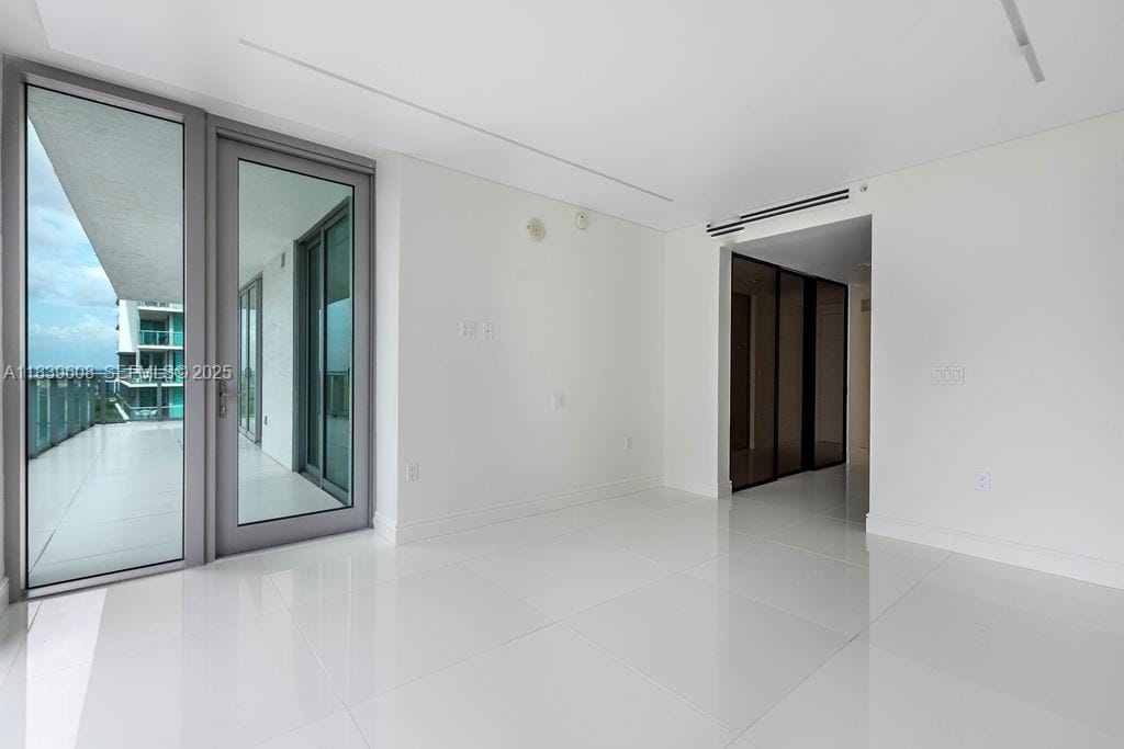 300 Sunny Isles Boulevard 4-1808, Sunny Isles Beach, FL 33160 photo 23