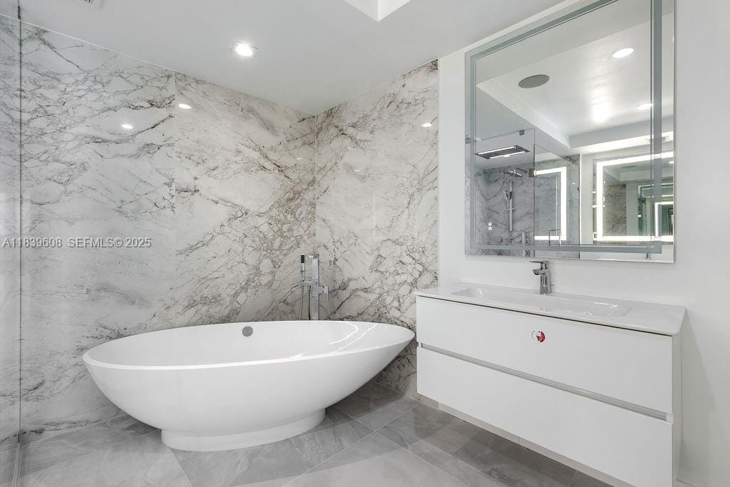 300 Sunny Isles Boulevard 4-1808, Sunny Isles Beach, FL 33160 photo 26