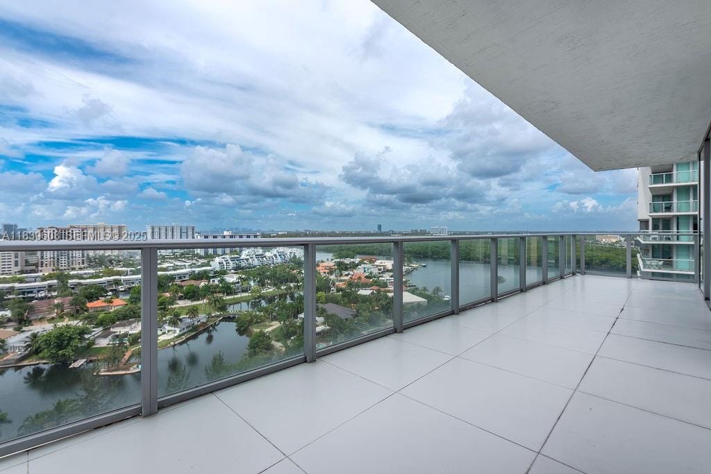 300 Sunny Isles Boulevard 4-1808, Sunny Isles Beach, FL 33160 photo 28