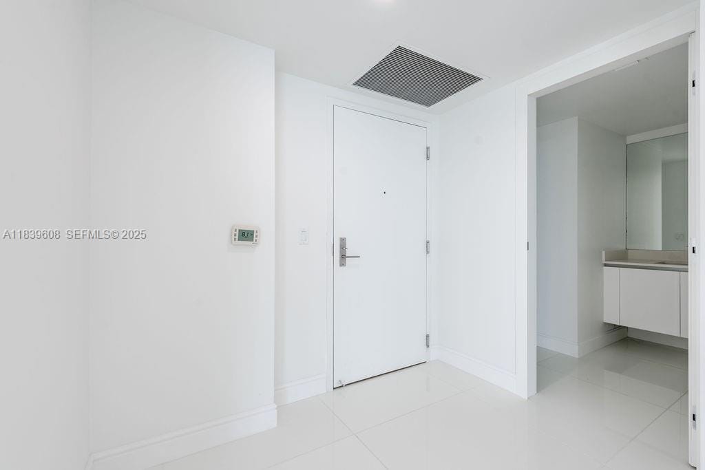 300 Sunny Isles Boulevard 4-1808 — photo 10