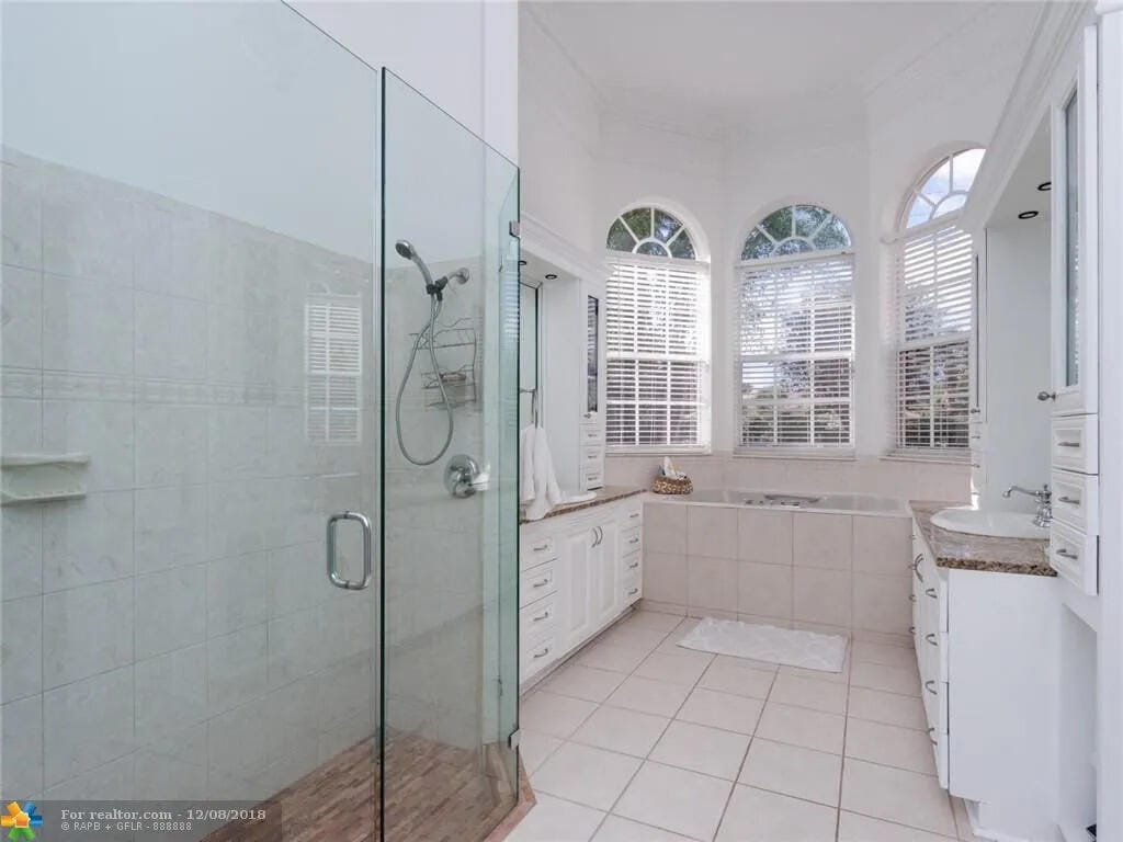 7200 NW 51st Terrace — photo 3