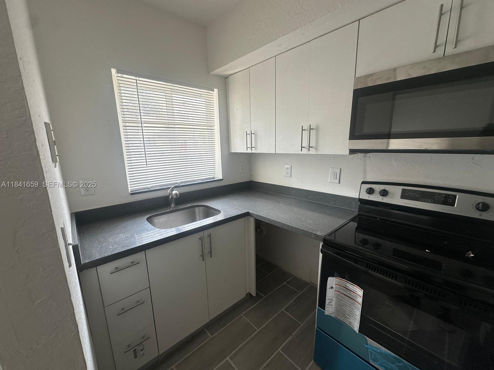 8325 NW 5th Avenue 8325, Miami, FL 33150 photo 2
