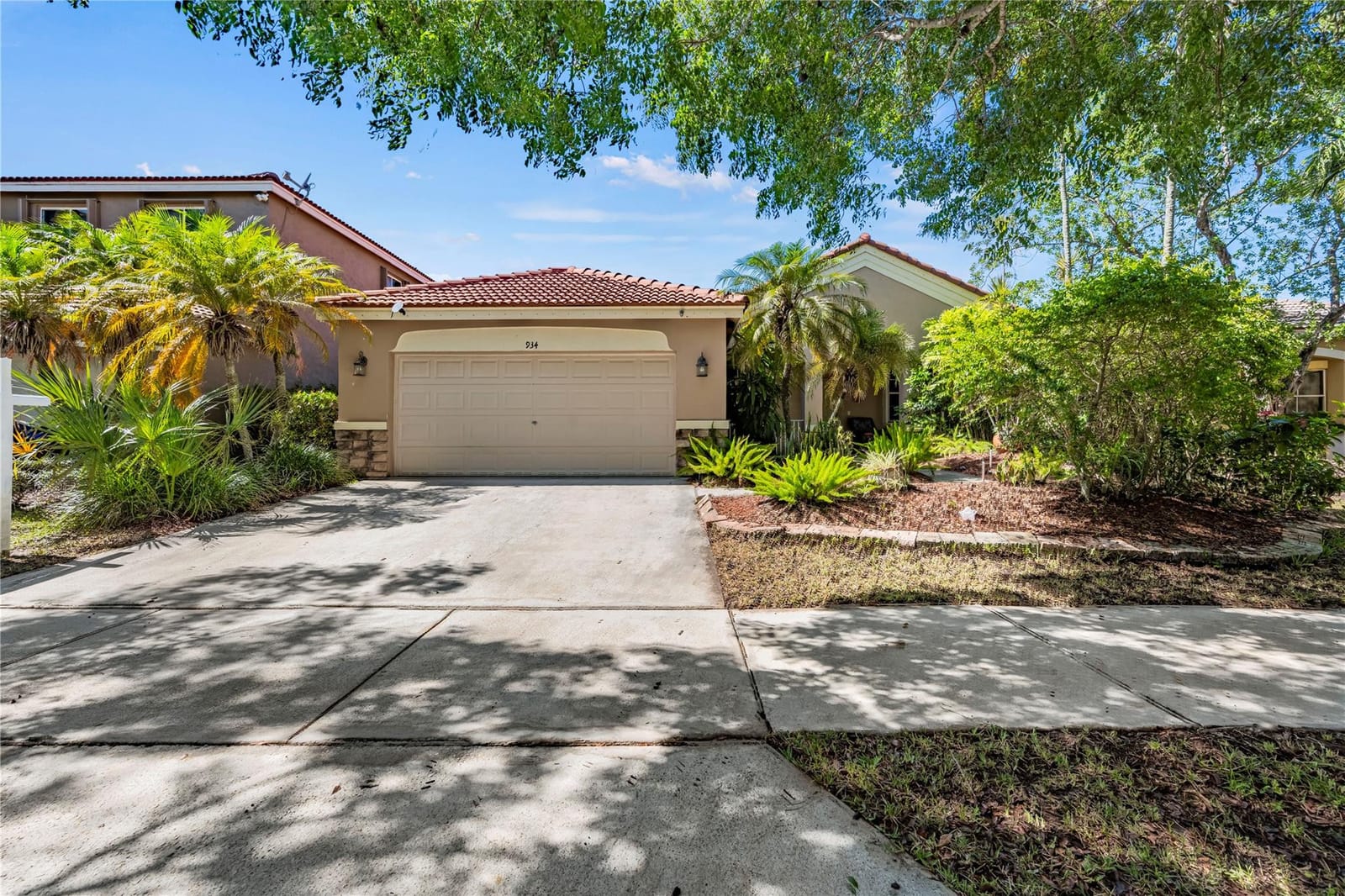 934 S Sunflower Circle, Weston, FL 33327 photo 16