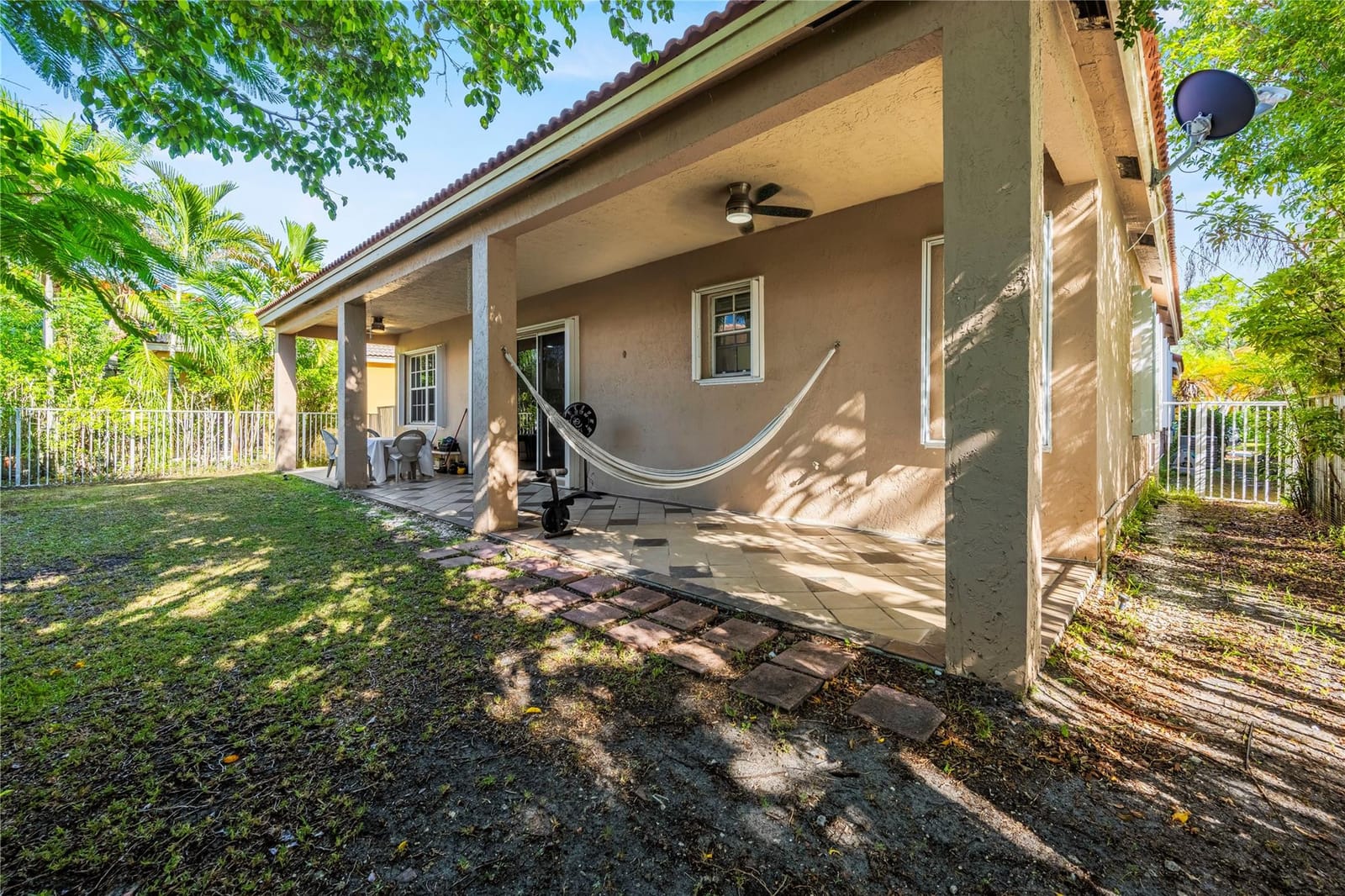 934 S Sunflower Circle, Weston, FL 33327 photo 17
