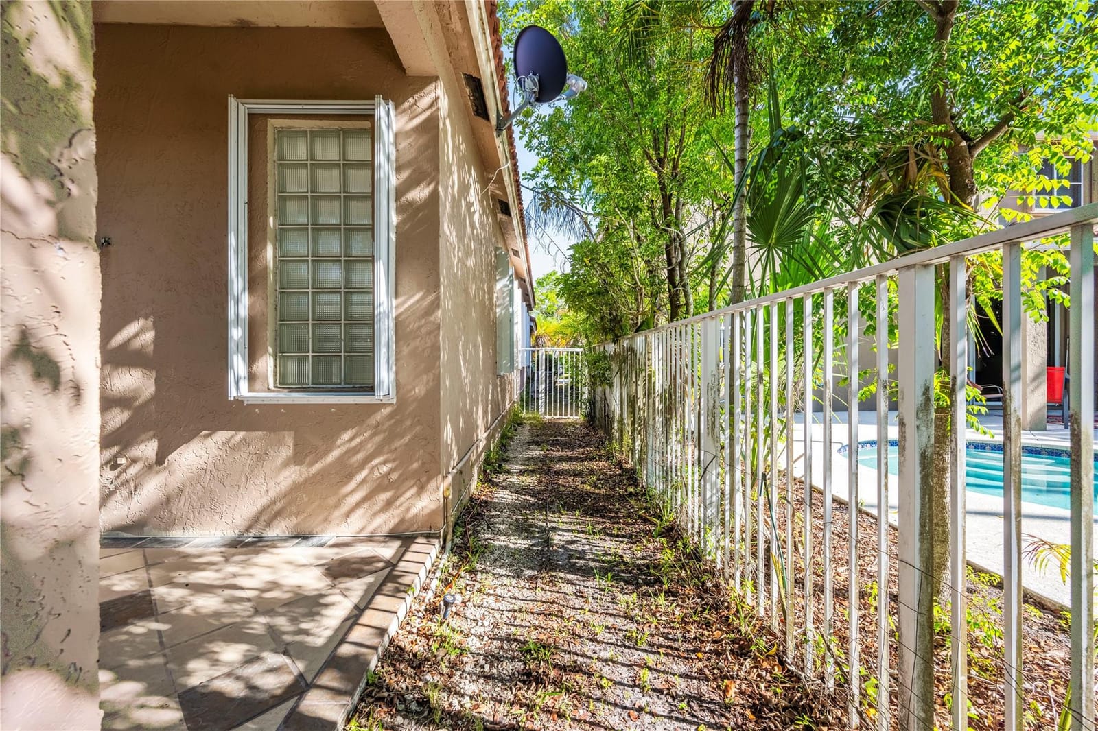 934 S Sunflower Circle, Weston, FL 33327 photo 18