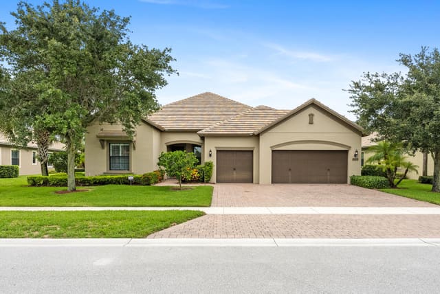 4615 Siena Circle, sold in Castellina, Wellington, FL