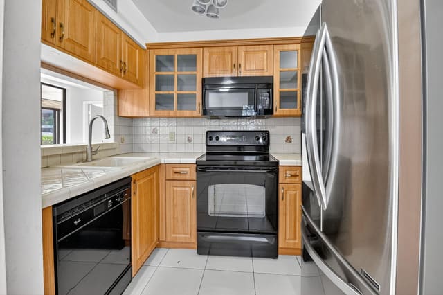 5475 Verona Drive F, Boynton Beach, FL 33437