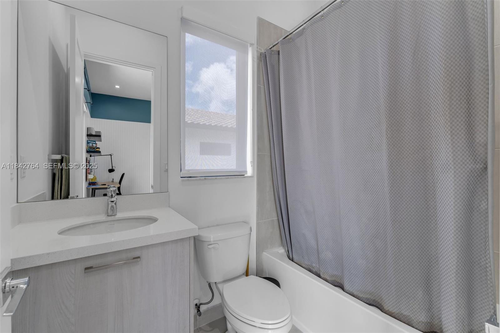 8109 NW 48th Terrace, Doral, FL 33166 photo 13