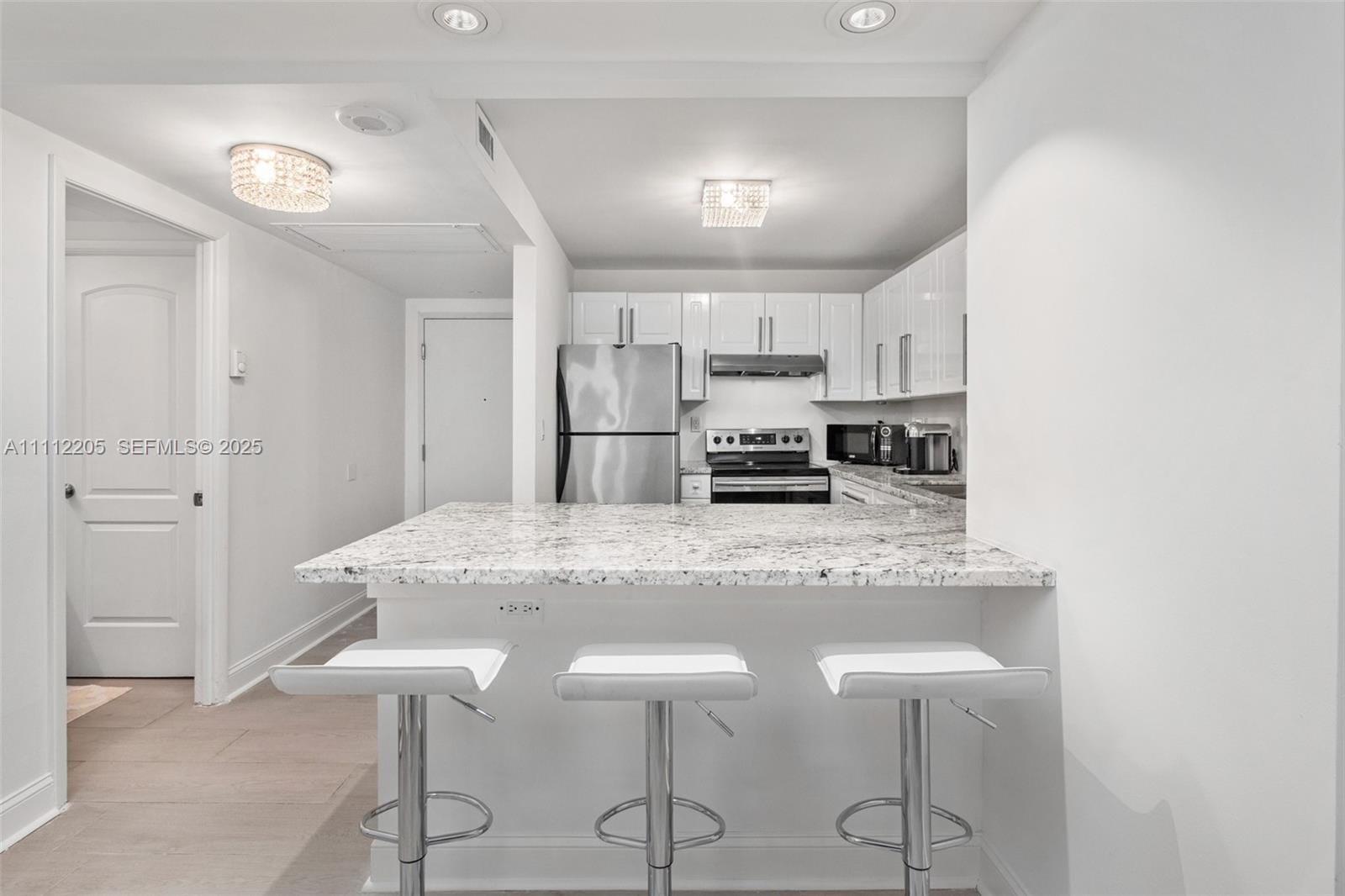 2301 Collins Avenue 328 — photo 10