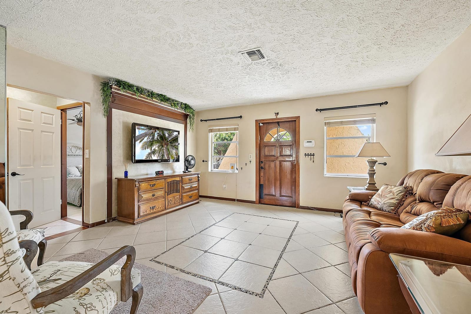 306 S Caloosahatchee Avenue — photo 3