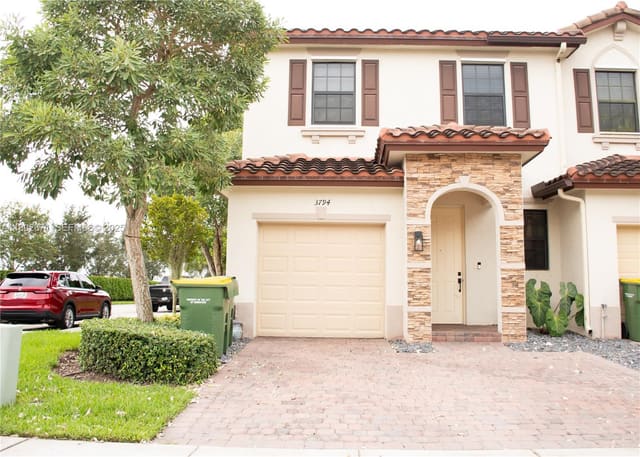 3794 SE 3rd Court 3794, sold in Baywinds Of Galapagos Fir, Homestead, FL
