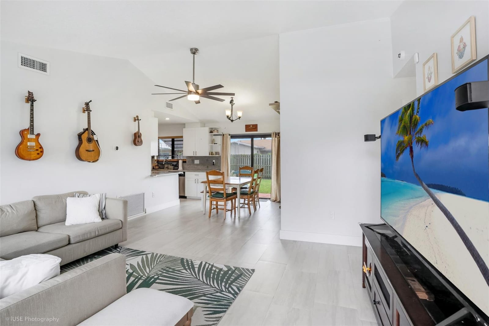 11710 NW 31st Street — photo 4