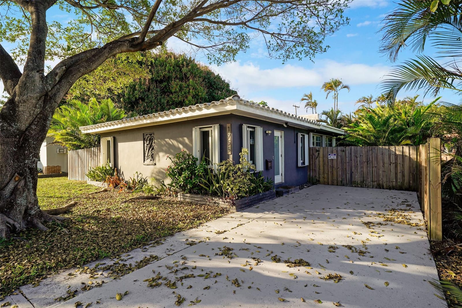 1955 Thomas Street, Hollywood, FL 33020 photo 2