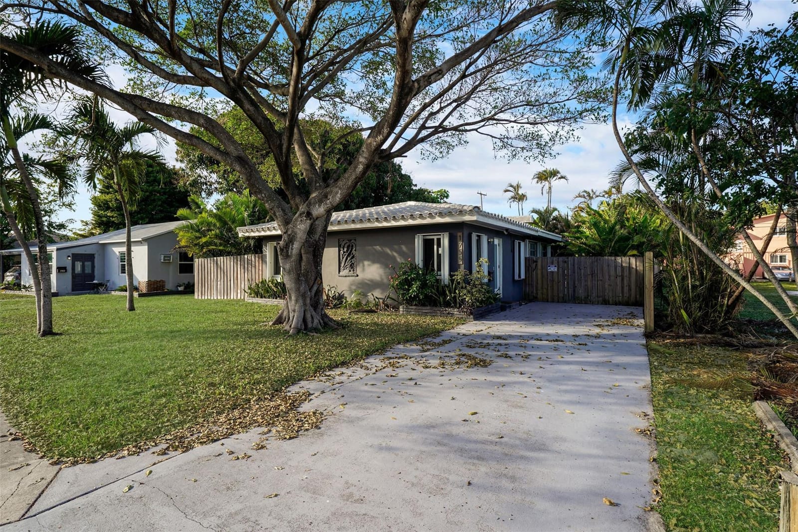 1955 Thomas Street, Hollywood, FL 33020 photo 3