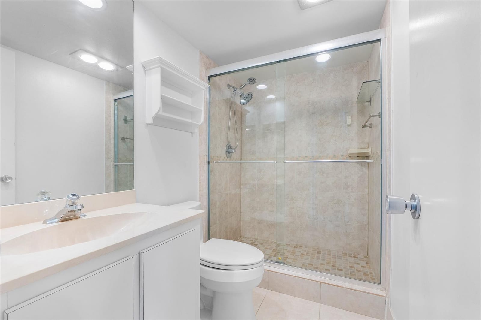 535 Oaks Drive 508, Pompano Beach, FL 33069 photo 22