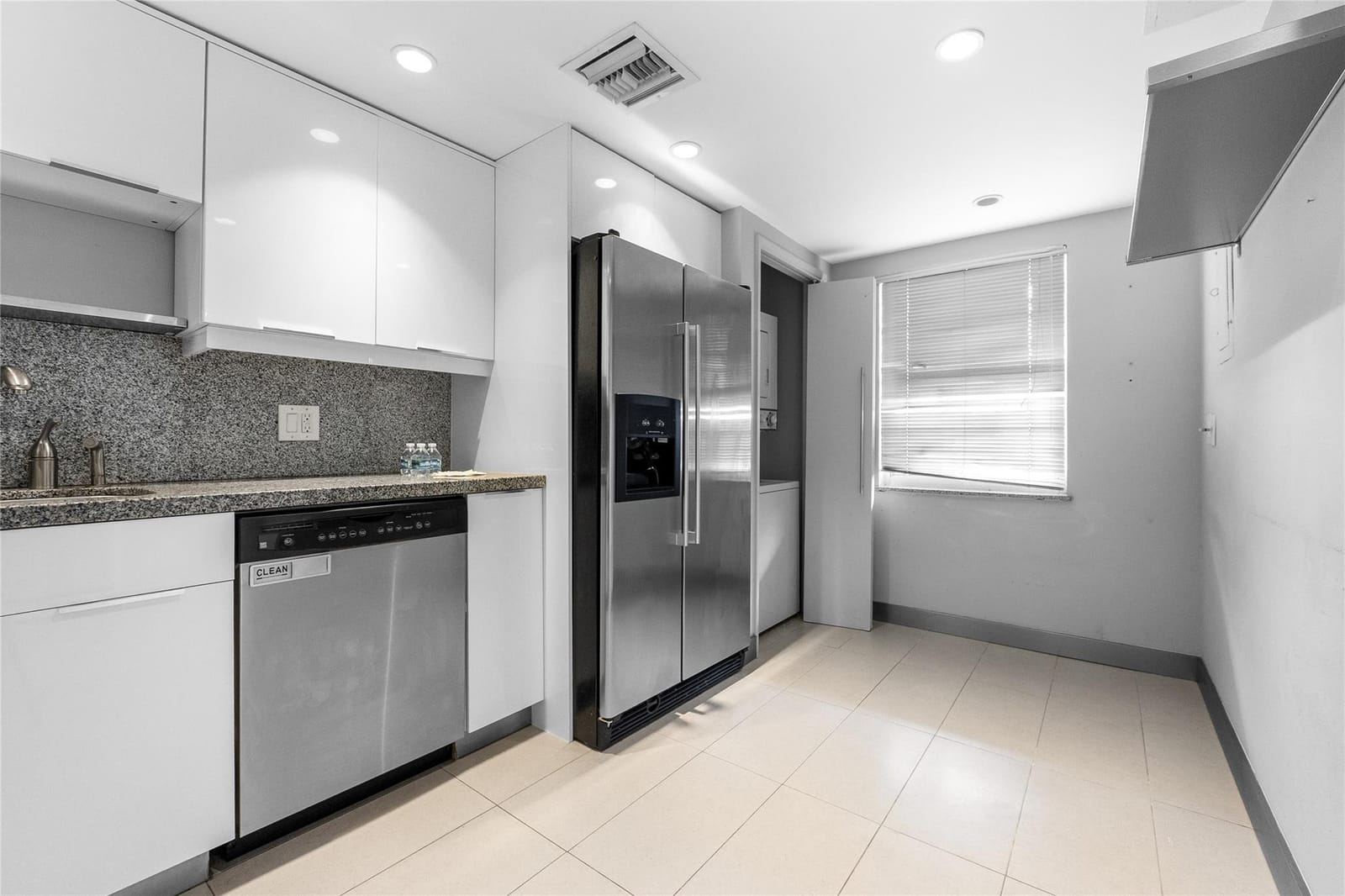 535 Oaks Drive 508 — photo 4