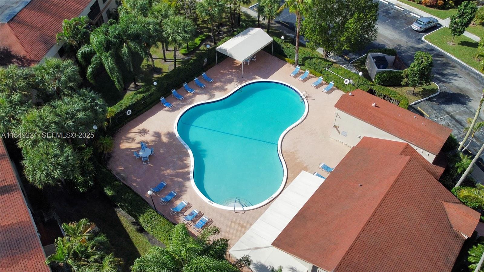 2739 S Carambola S Circle 1914 — photo 2