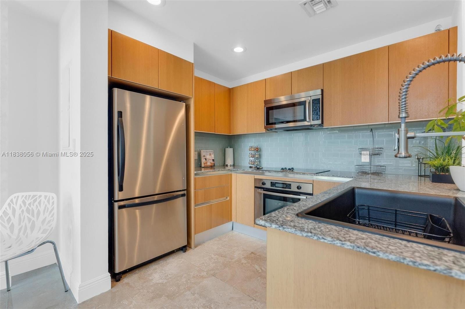 1050 Brickell Avenue 2416, Miami, FL 33131 photo 17