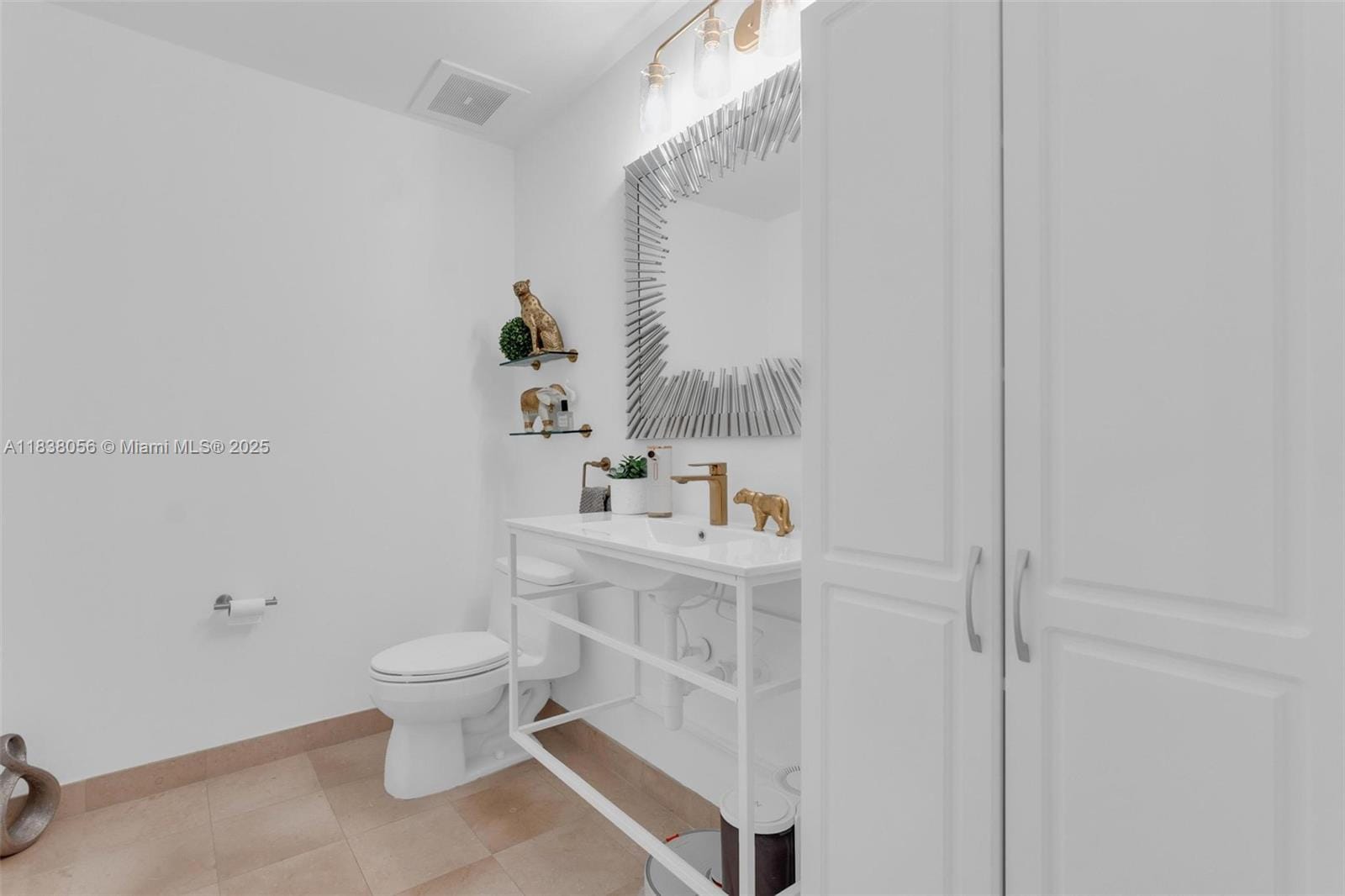1050 Brickell Avenue 2416, Miami, FL 33131 photo 8