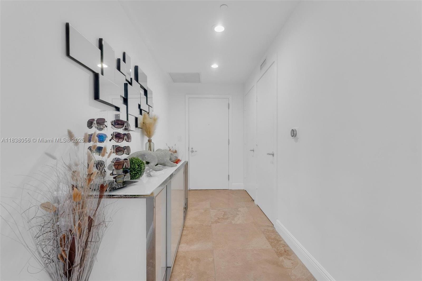 1050 Brickell Avenue 2416, Miami, FL 33131 photo 9